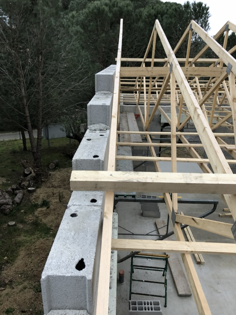 gros_oeuvre_charpente/8DFE7BB6-EF3B-414E-B6BB-20473771F53E_1_105_c.jpeg